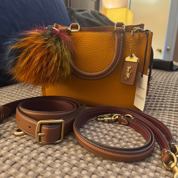 NWT - Coach Rogue 25 in Papaya - Picture 1 of 14